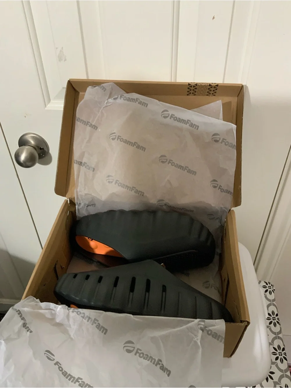 NIB Foam Runner Clogs for Men Women, EVA Cloud Slides with Massage Footbed,